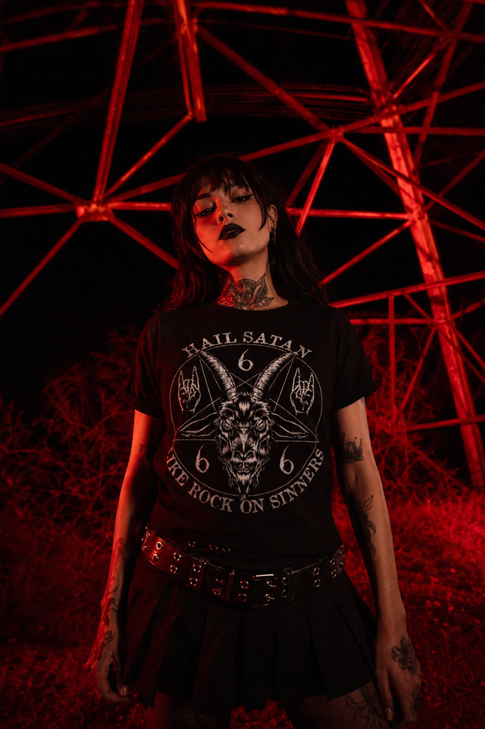 Playera Rock On Sinners