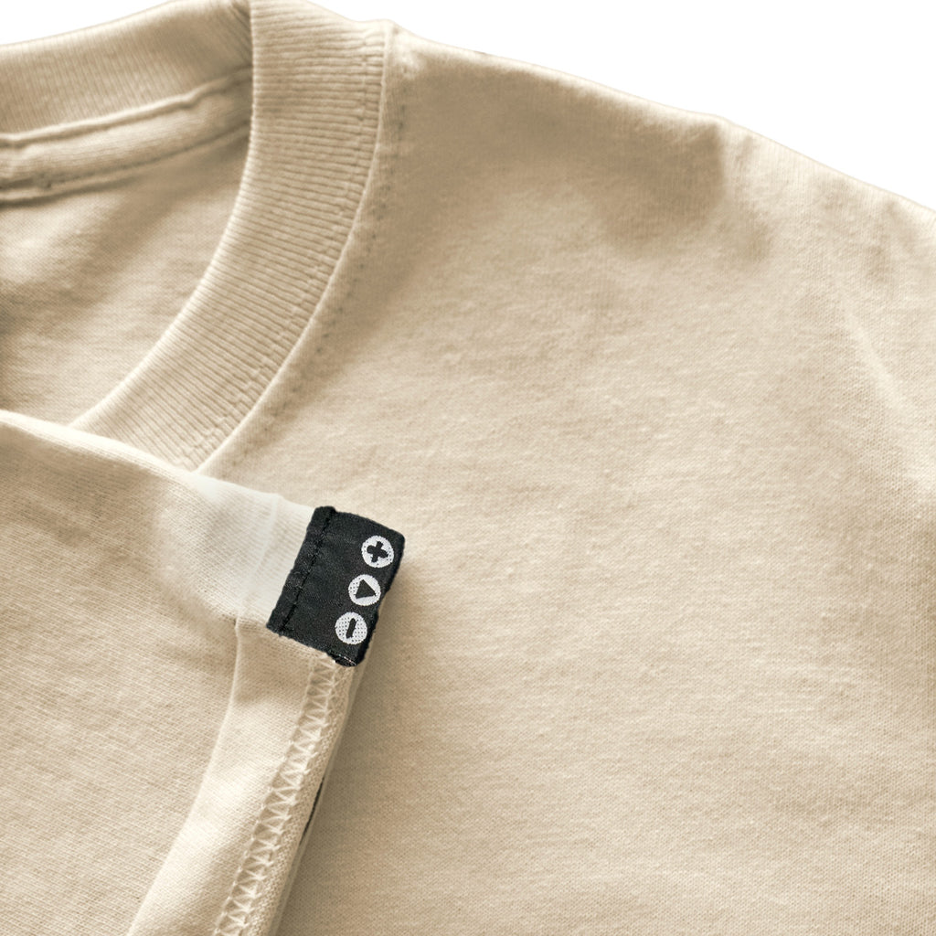 Playera The 1975 Cherry