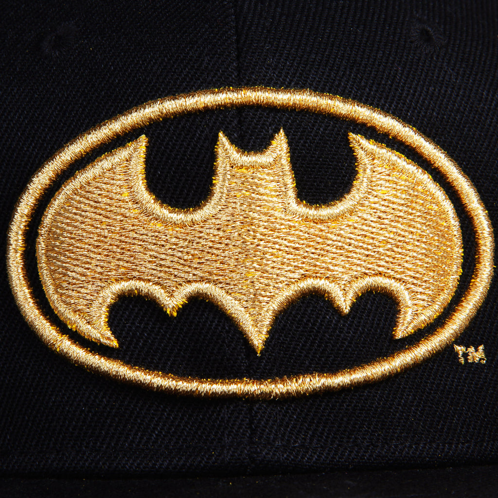 Gorra Plana Logo Batman Gold Edition